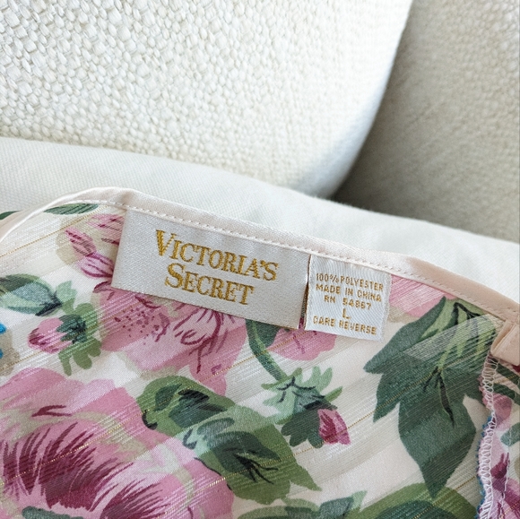 Victoria's Secret Satin Set - Picture 7 of 11